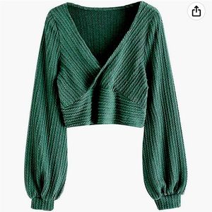 Green long sleeve crop top